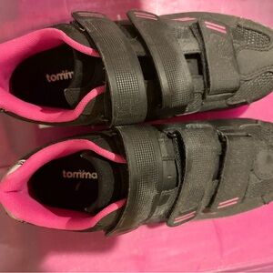 Torima Black and Pink Cycling/Pelaton Shoes